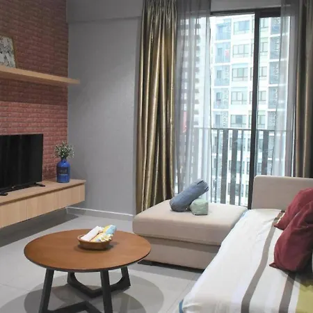 I-City Casa Lucia- Wifi, Netflix, Parking, 60Inch Big Tv, 7Pax Shah Alam Exterior photo