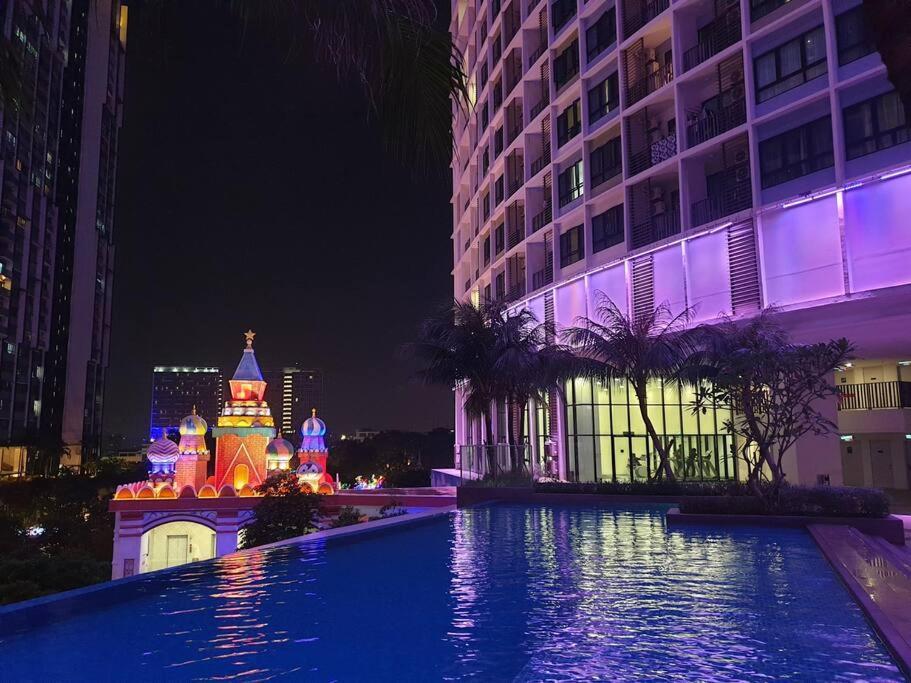 I-city Casa Lucia- Wifi, Netflix, Parking, 60inch Big Tv, 7pax Shah Alam