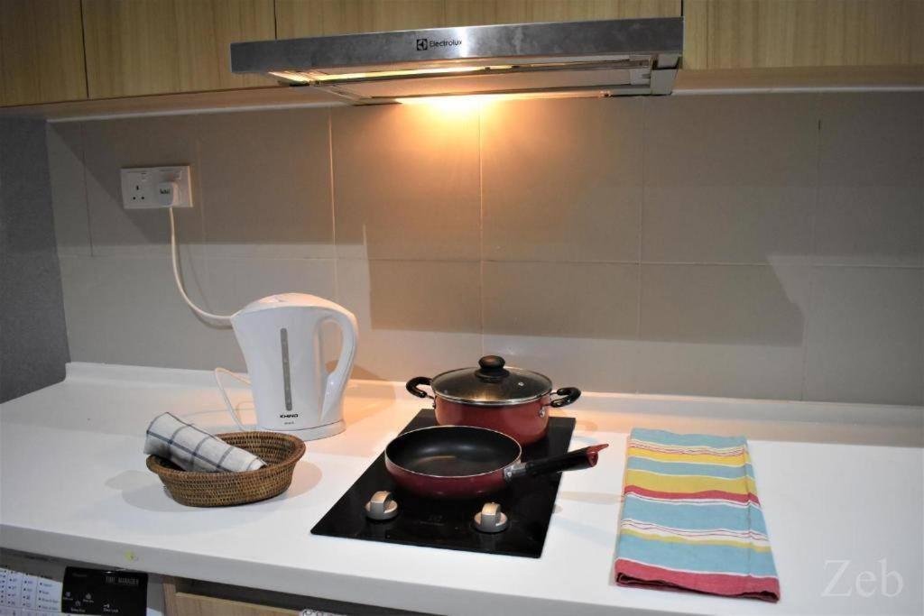 I-city Casa Lucia- Wifi, Netflix, Parking, 60inch Big Tv, 7pax Shah Alam