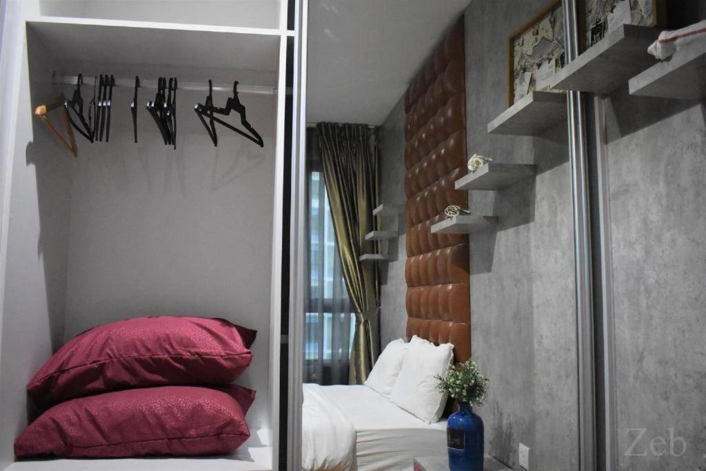 Apartment I-city Casa Lucia- Wifi, Netflix, Parking, 60inch Big Tv, 7pax Shah Alam