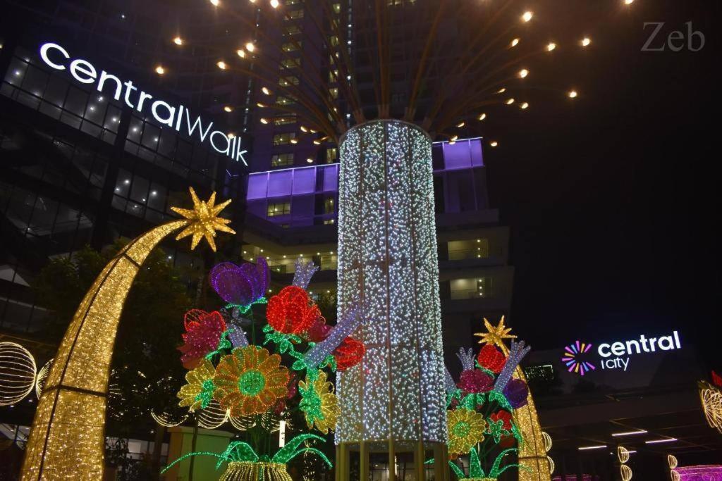 Pangsapuri I-city Casa Lucia- Wifi, Netflix, Parking, 60inch Big Tv, 7pax Shah Alam
