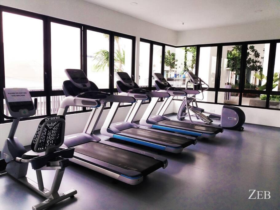 Pangsapuri I-city Casa Lucia- Wifi, Netflix, Parking, 60inch Big Tv, 7pax Shah Alam