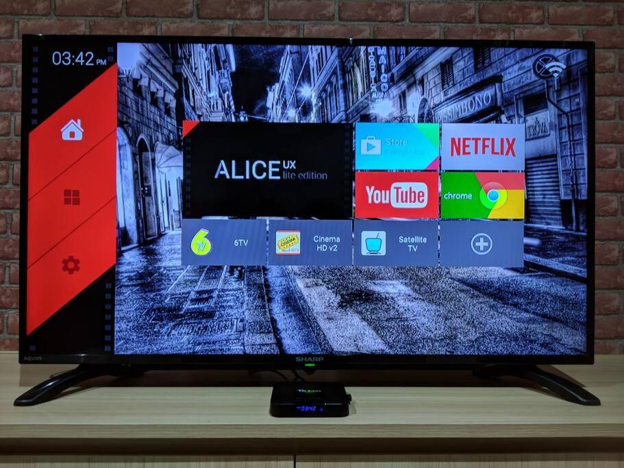Pangsapuri I-city Casa Lucia- Wifi, Netflix, Parking, 60inch Big Tv, 7pax